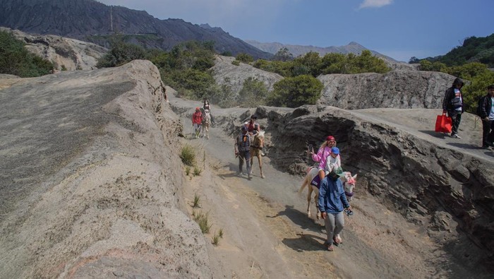 Kawasan Bromo Ditutup Sementara untuk Menghormati Pelaksanaan Ritual Yadnya Kasada